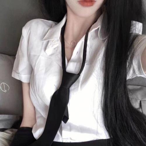 踏着波涛的少年